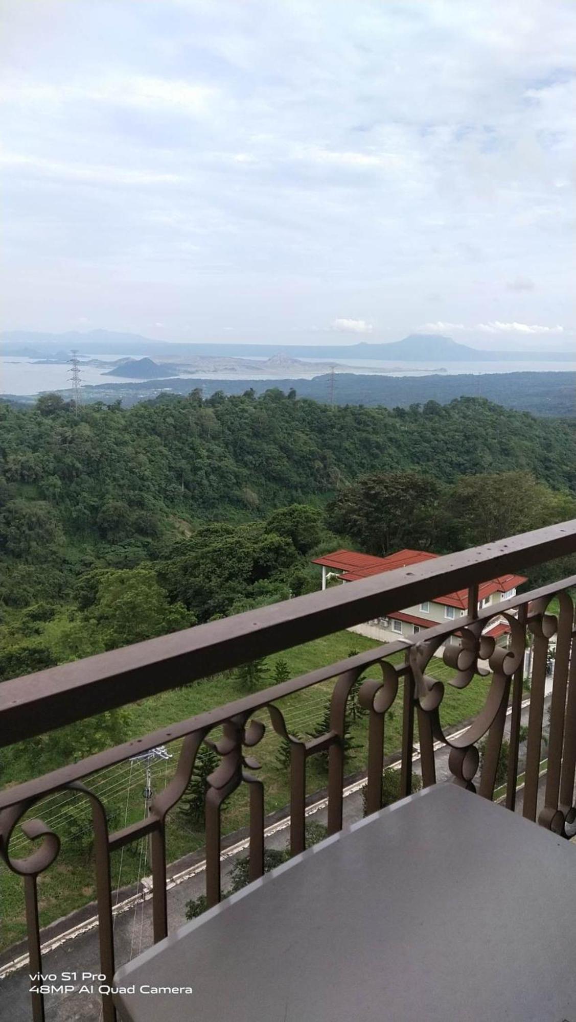 Splendido Tagagtay Taal Lake Staycation Free Parking Netflix No Free Pool Tagaytay City Екстер'єр фото