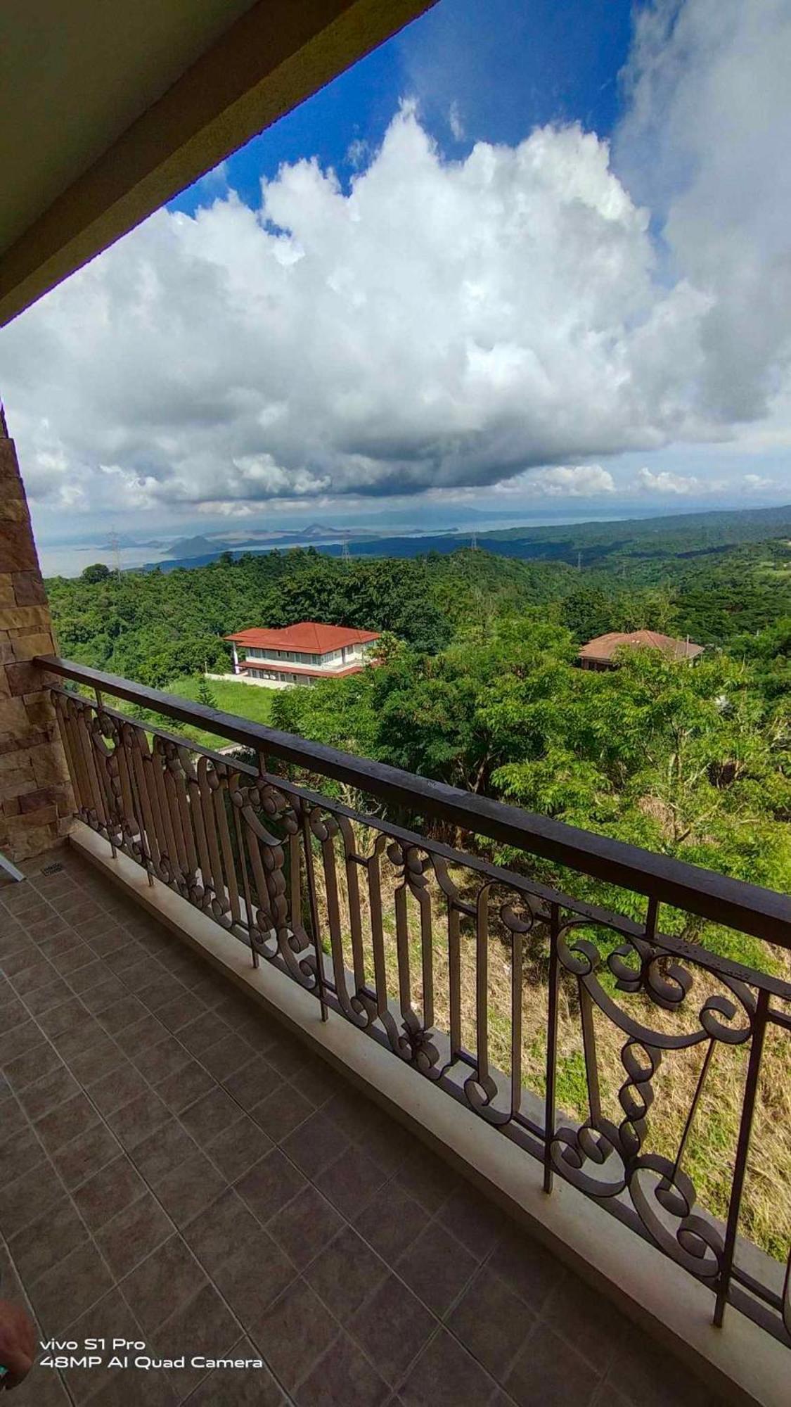 Splendido Tagagtay Taal Lake Staycation Free Parking Netflix No Free Pool Tagaytay City Екстер'єр фото