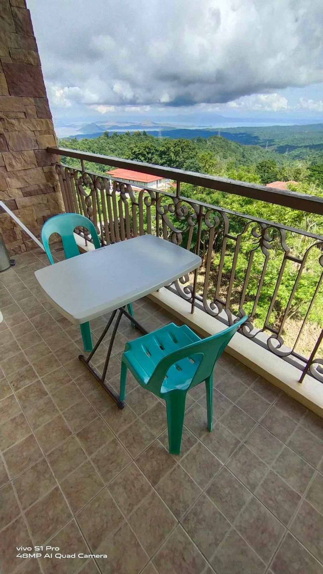 Splendido Tagagtay Taal Lake Staycation Free Parking Netflix No Free Pool Tagaytay City Екстер'єр фото