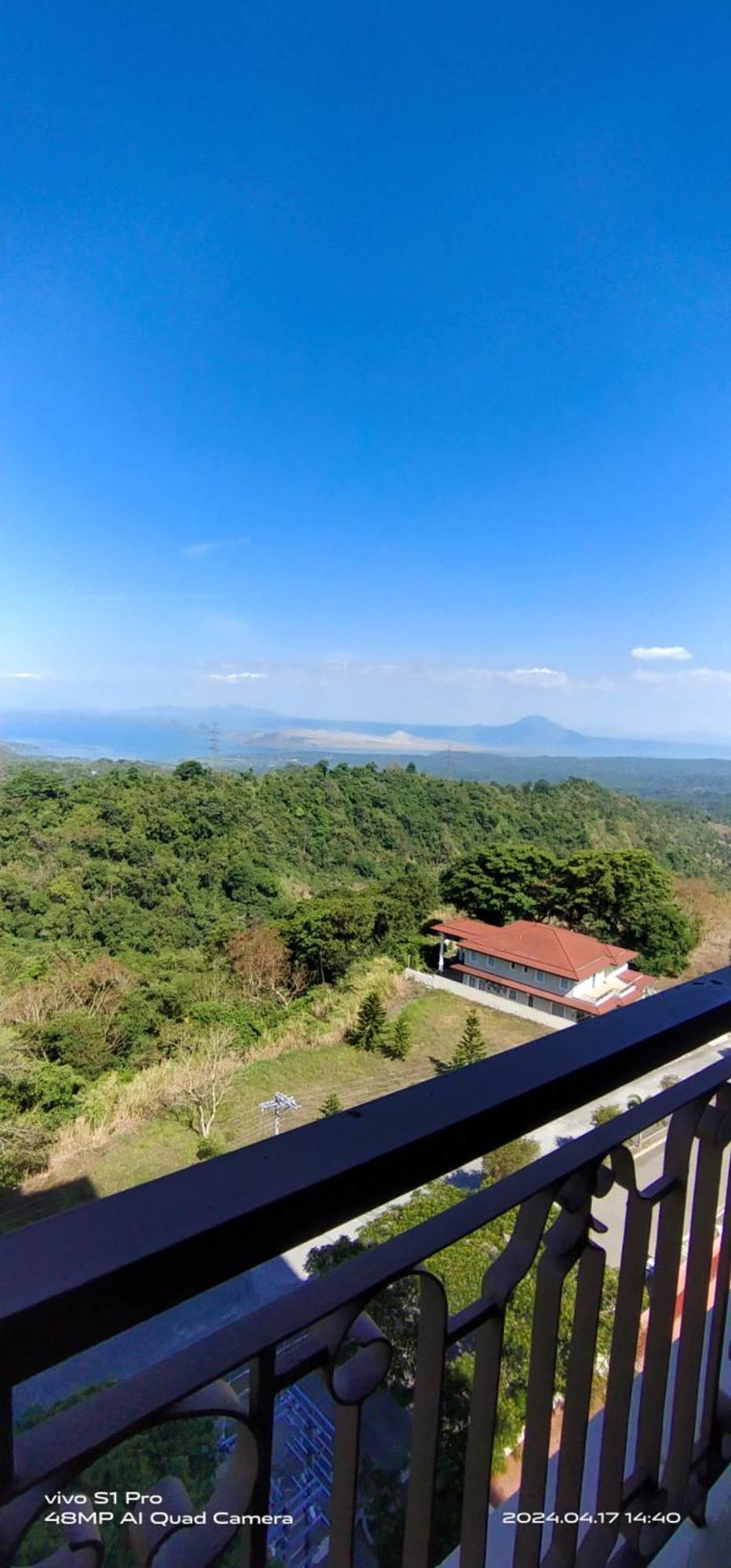Splendido Tagagtay Taal Lake Staycation Free Parking Netflix No Free Pool Tagaytay City Екстер'єр фото