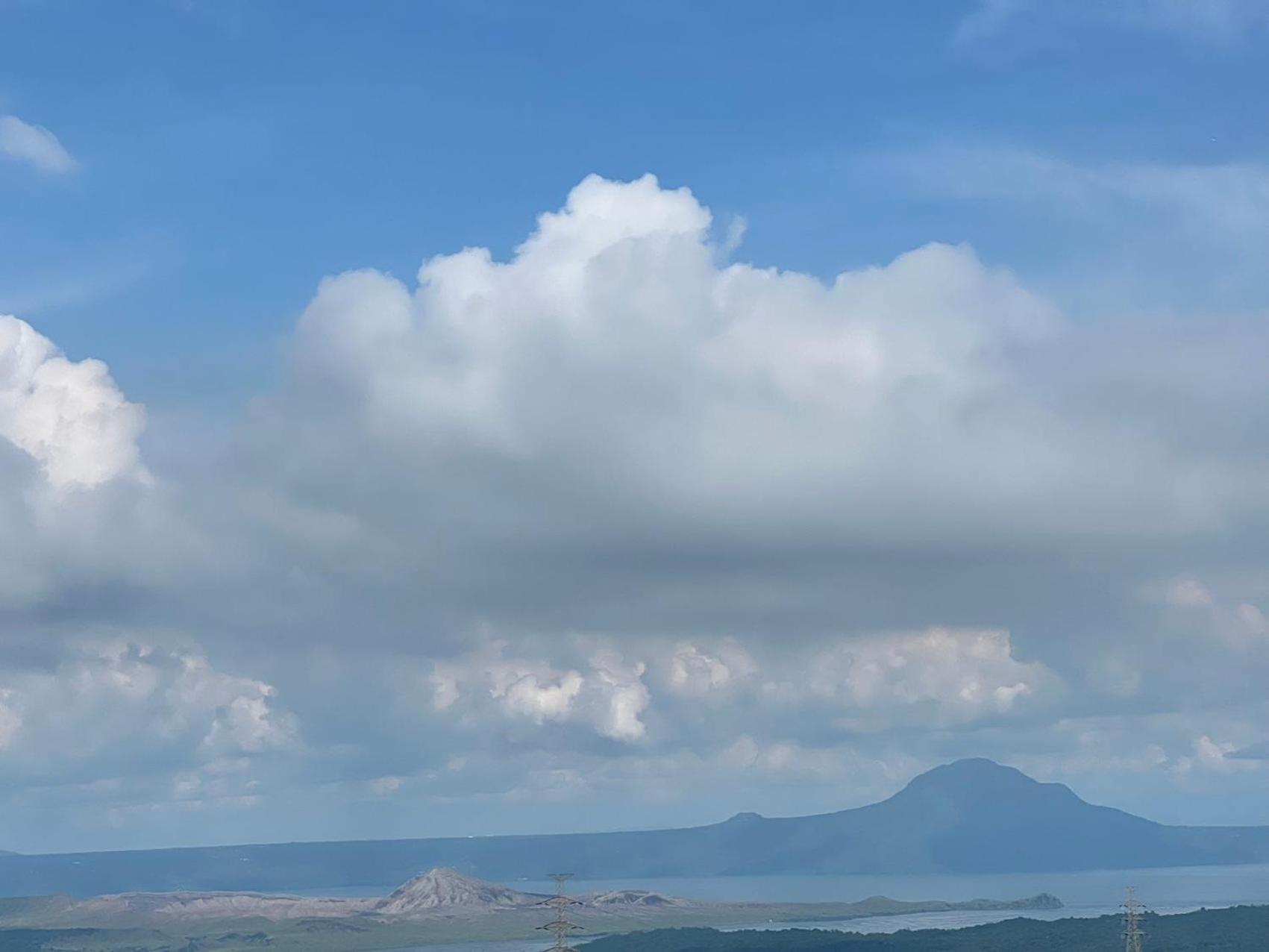 Splendido Tagagtay Taal Lake Staycation Free Parking Netflix No Free Pool Tagaytay City Екстер'єр фото