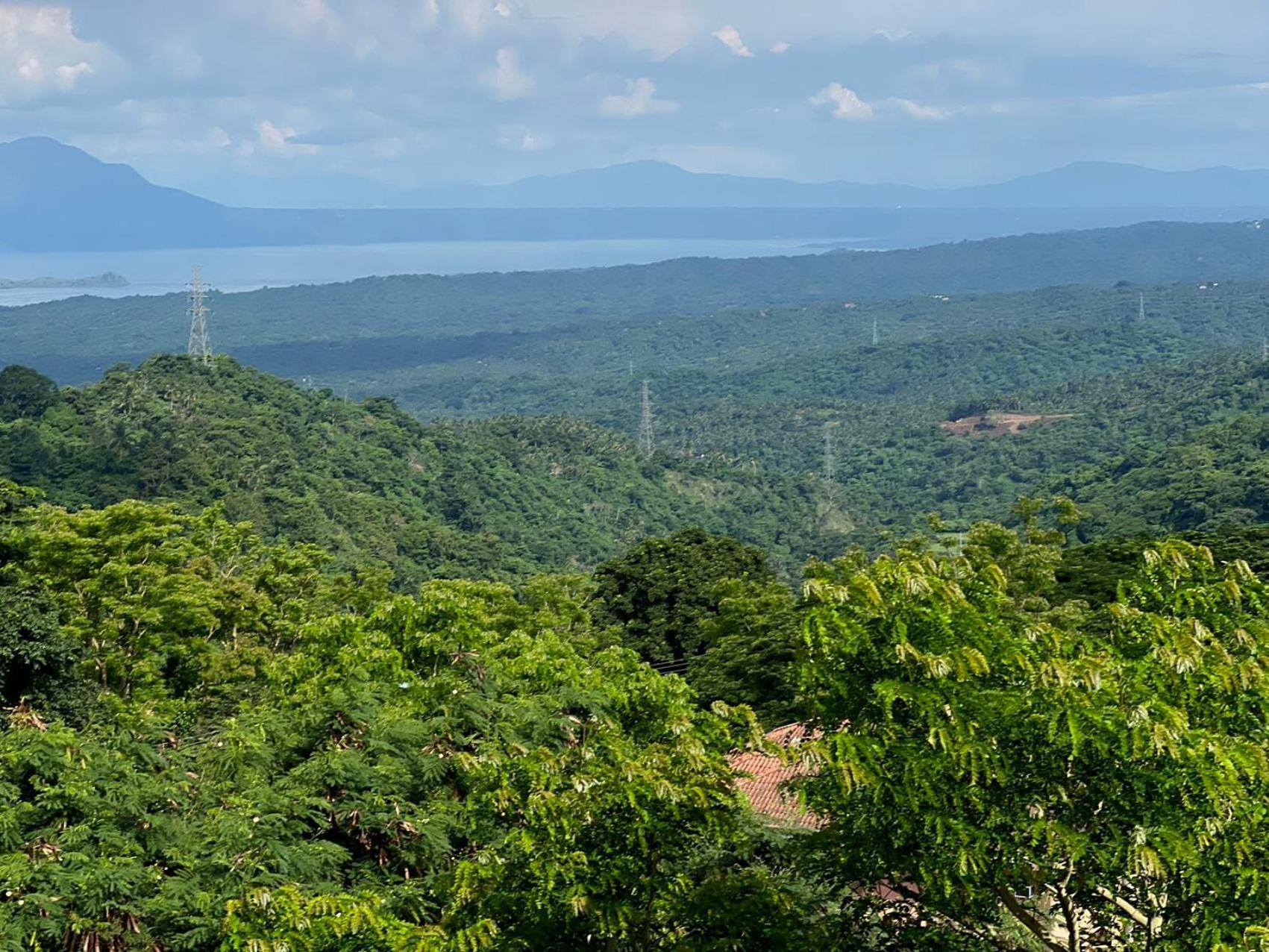 Splendido Tagagtay Taal Lake Staycation Free Parking Netflix No Free Pool Tagaytay City Екстер'єр фото