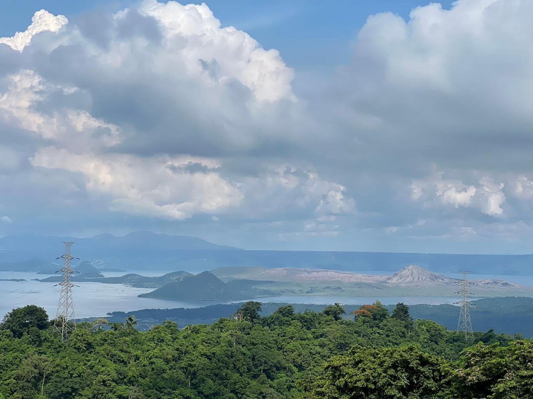 Splendido Tagagtay Taal Lake Staycation Free Parking Netflix No Free Pool Tagaytay City Екстер'єр фото