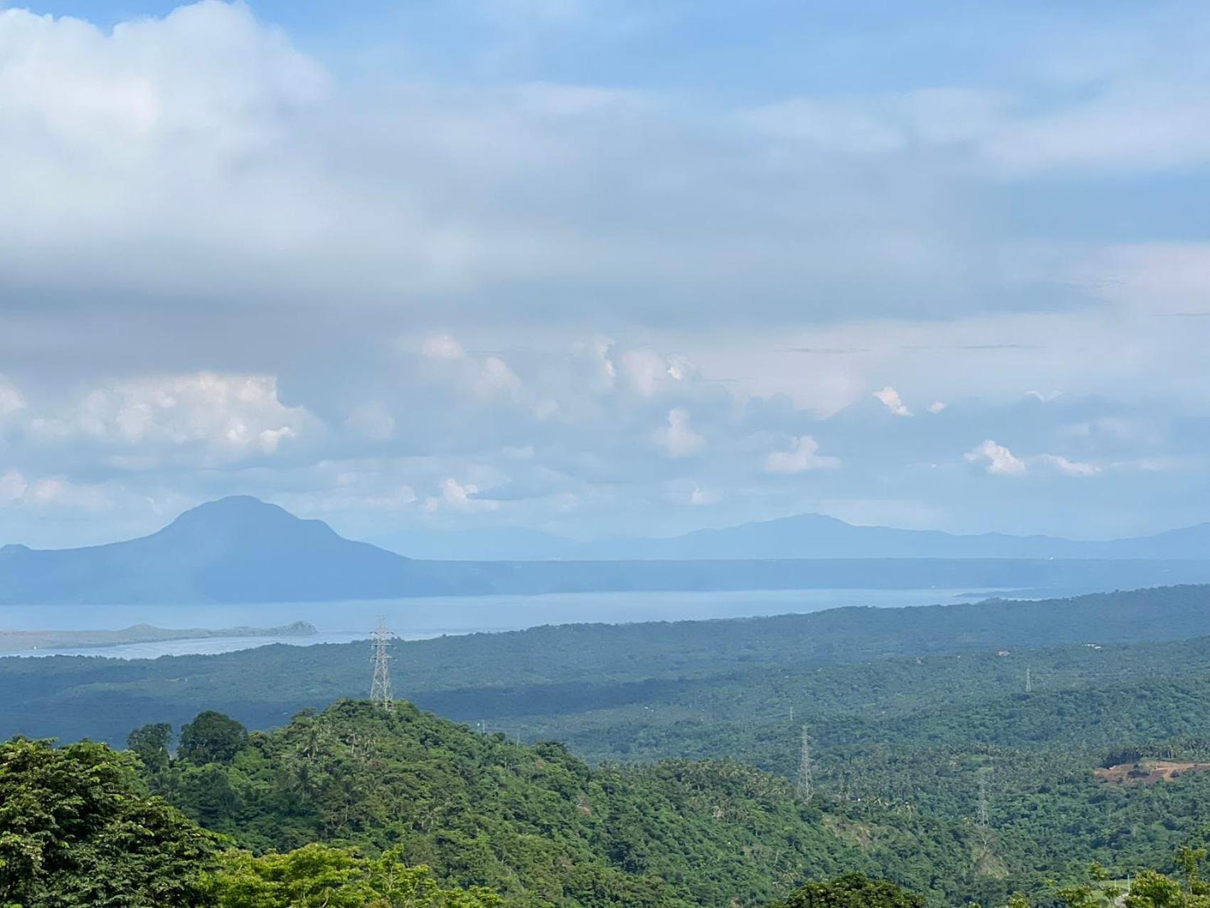 Splendido Tagagtay Taal Lake Staycation Free Parking Netflix No Free Pool Tagaytay City Екстер'єр фото