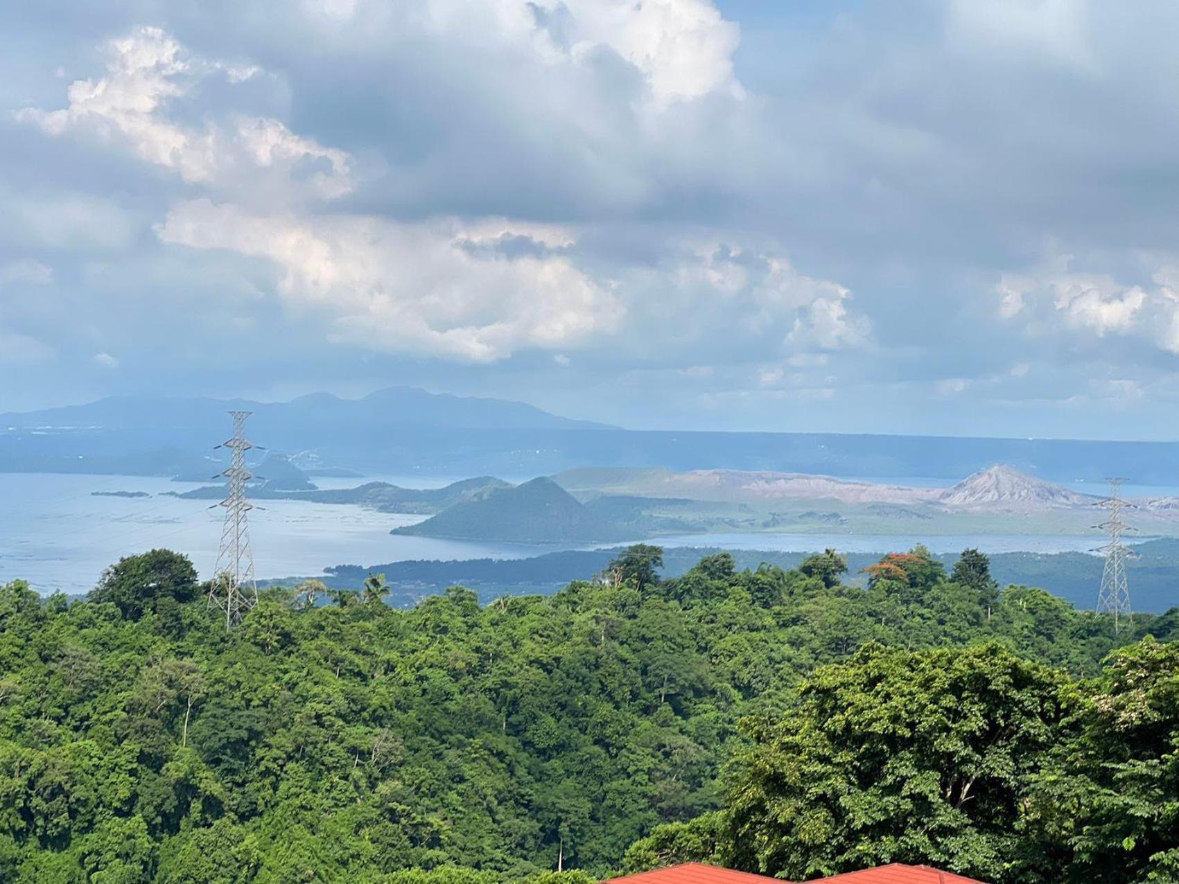 Splendido Tagagtay Taal Lake Staycation Free Parking Netflix No Free Pool Tagaytay City Екстер'єр фото