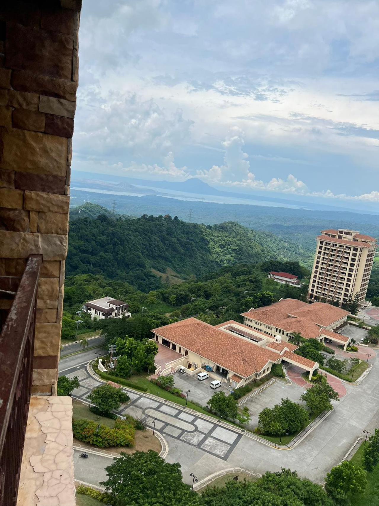 Splendido Tagagtay Taal Lake Staycation Free Parking Netflix No Free Pool Tagaytay City Екстер'єр фото
