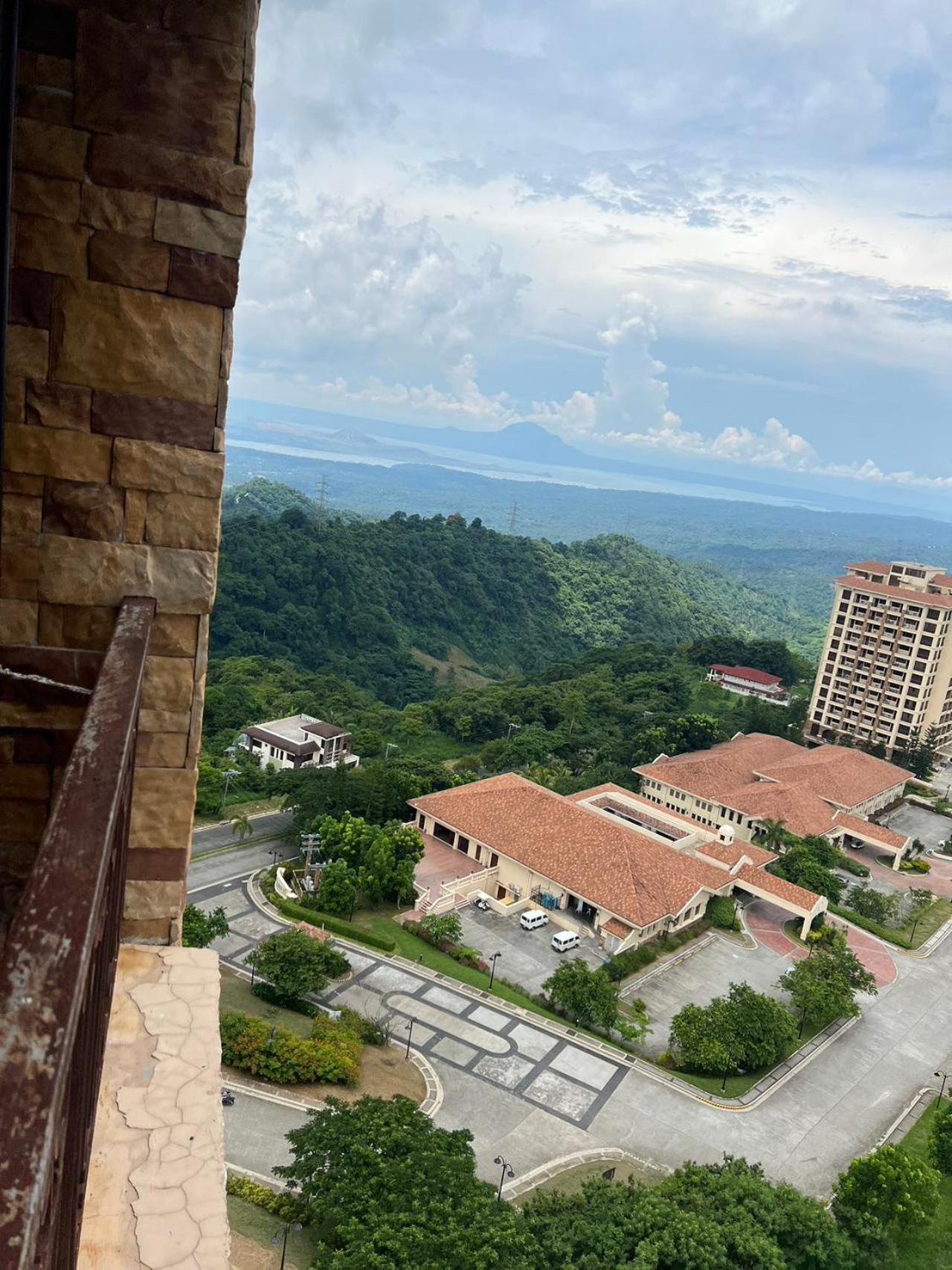 Splendido Tagagtay Taal Lake Staycation Free Parking Netflix No Free Pool Tagaytay City Екстер'єр фото