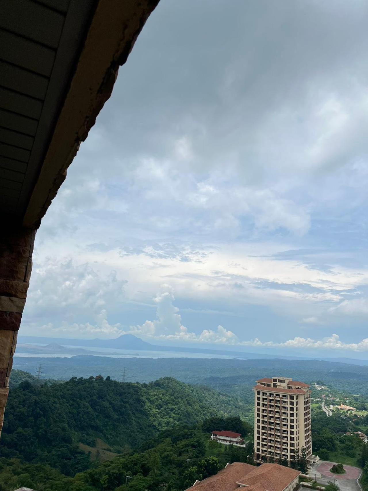 Splendido Tagagtay Taal Lake Staycation Free Parking Netflix No Free Pool Tagaytay City Екстер'єр фото