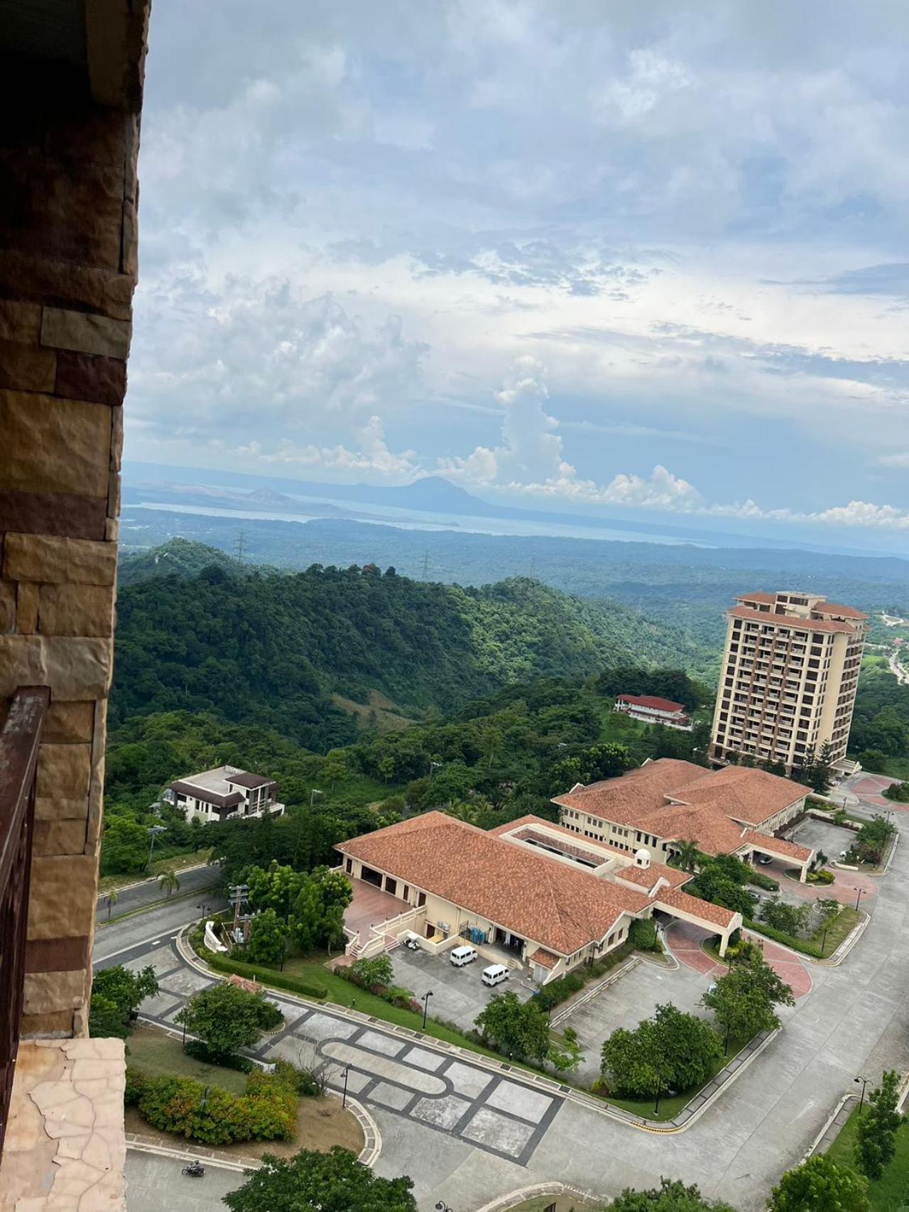 Splendido Tagagtay Taal Lake Staycation Free Parking Netflix No Free Pool Tagaytay City Екстер'єр фото