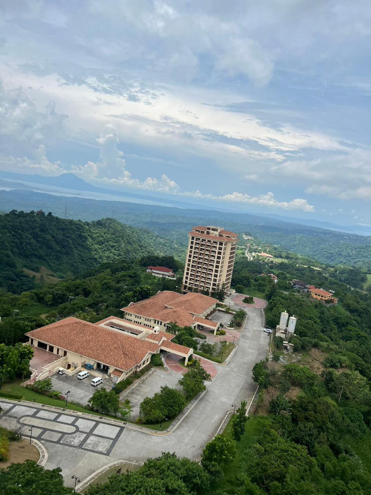 Splendido Tagagtay Taal Lake Staycation Free Parking Netflix No Free Pool Tagaytay City Екстер'єр фото