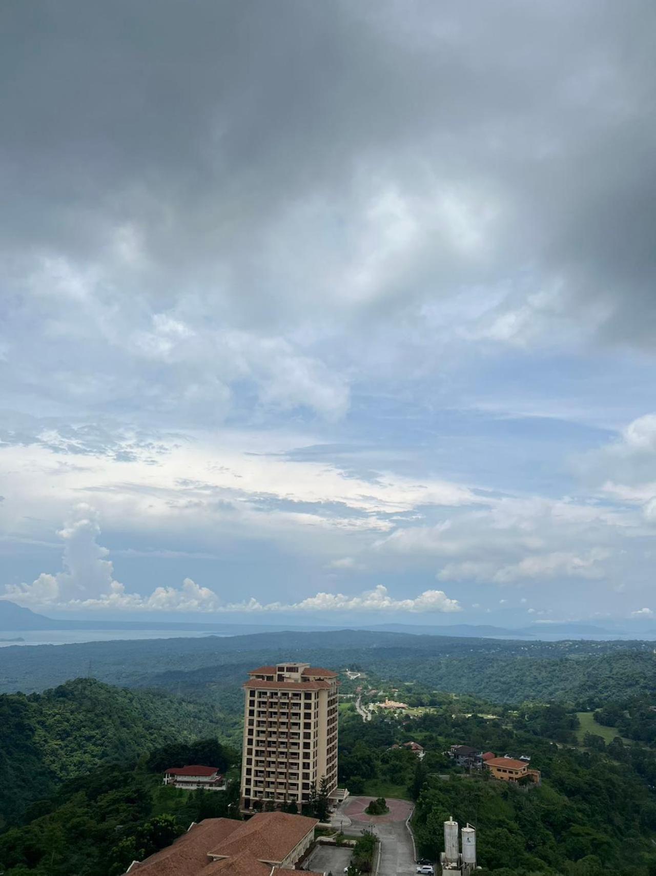 Splendido Tagagtay Taal Lake Staycation Free Parking Netflix No Free Pool Tagaytay City Екстер'єр фото