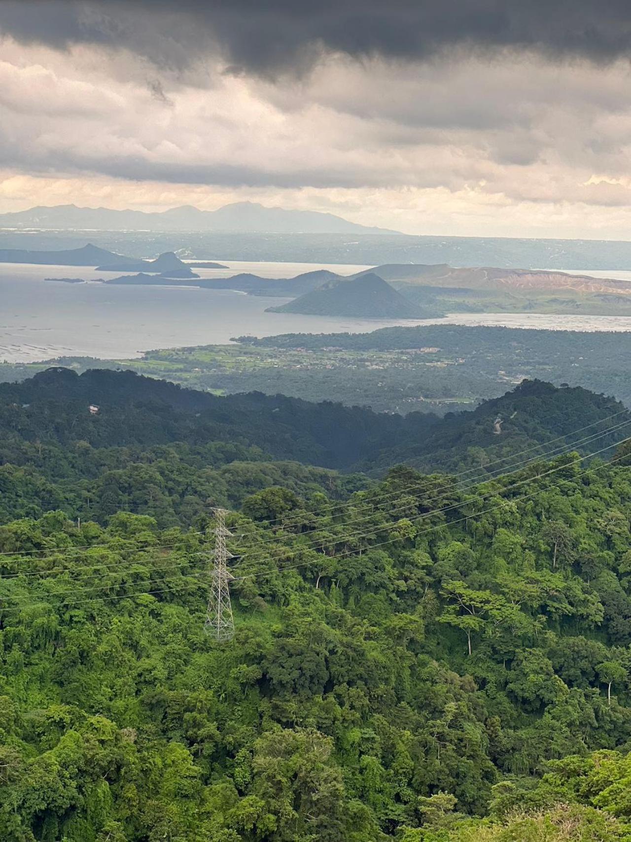 Splendido Tagagtay Taal Lake Staycation Free Parking Netflix No Free Pool Tagaytay City Екстер'єр фото
