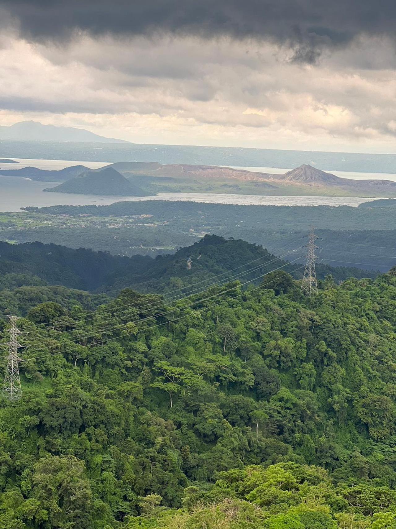 Splendido Tagagtay Taal Lake Staycation Free Parking Netflix No Free Pool Tagaytay City Екстер'єр фото