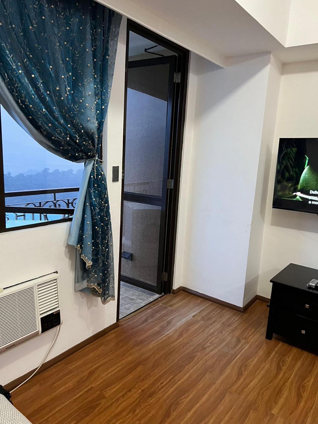 Splendido Tagagtay Taal Lake Staycation Free Parking Netflix No Free Pool Tagaytay City Екстер'єр фото